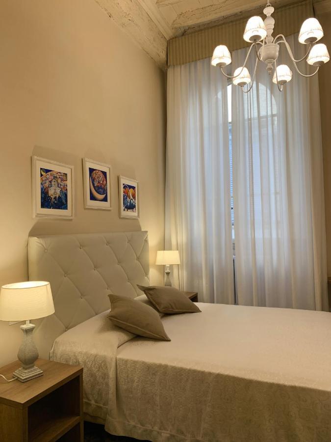 Via Nuova Apartments Лука Екстериор снимка
